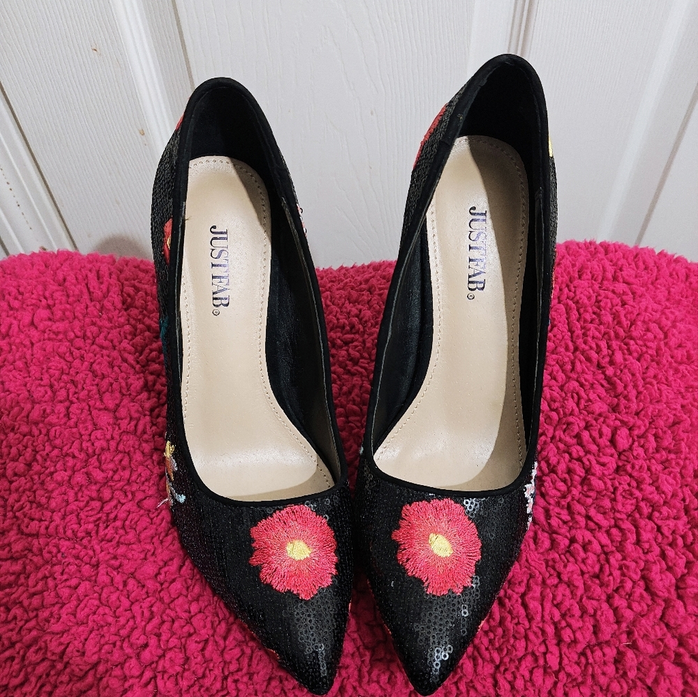 JustFab Black Floral Women's Shoes
